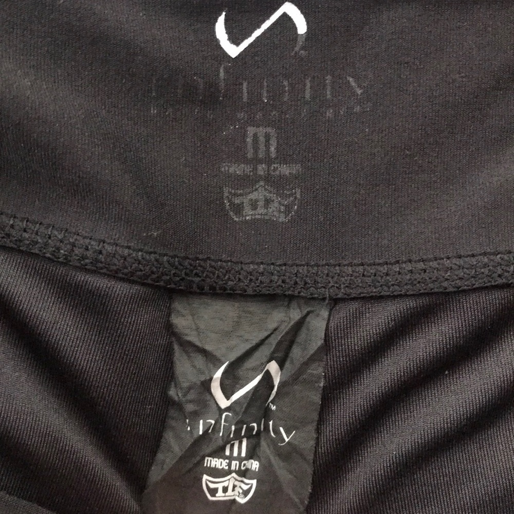 🖤🏃🏻♀️Infinity athletic capris, medium🏃🏻♀️🖤 - Picture 7 of 7